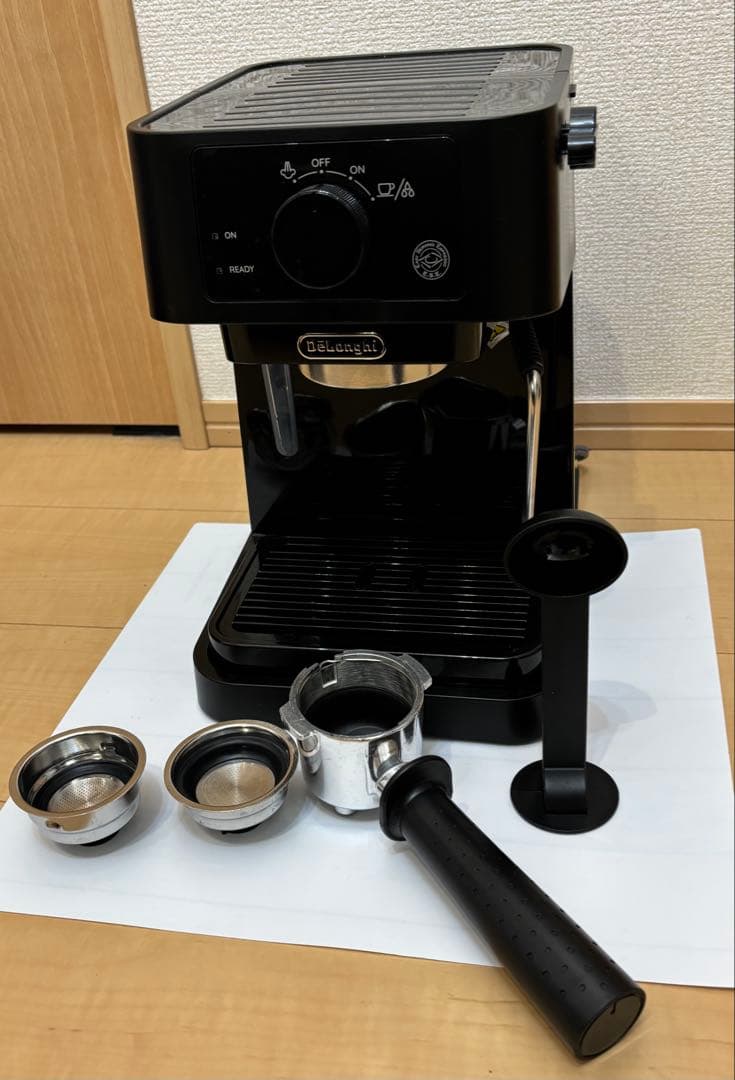 デロンギ スティローザエスプレッソ ・カプチーノメーカーEC235J-BK