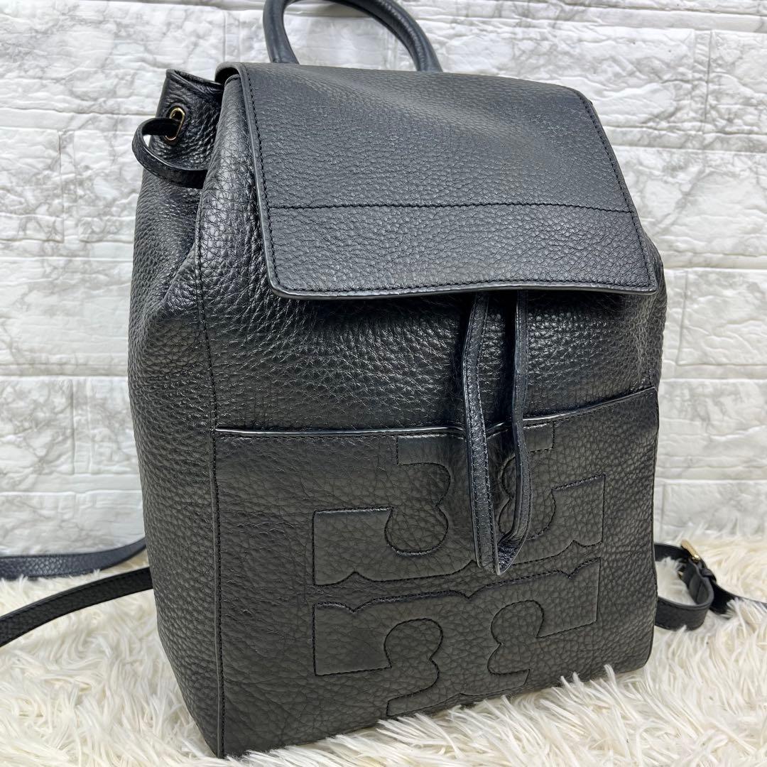 【美品】 トリーバーチ リュック バッグパック レザー 黒 デカロゴ エンボス