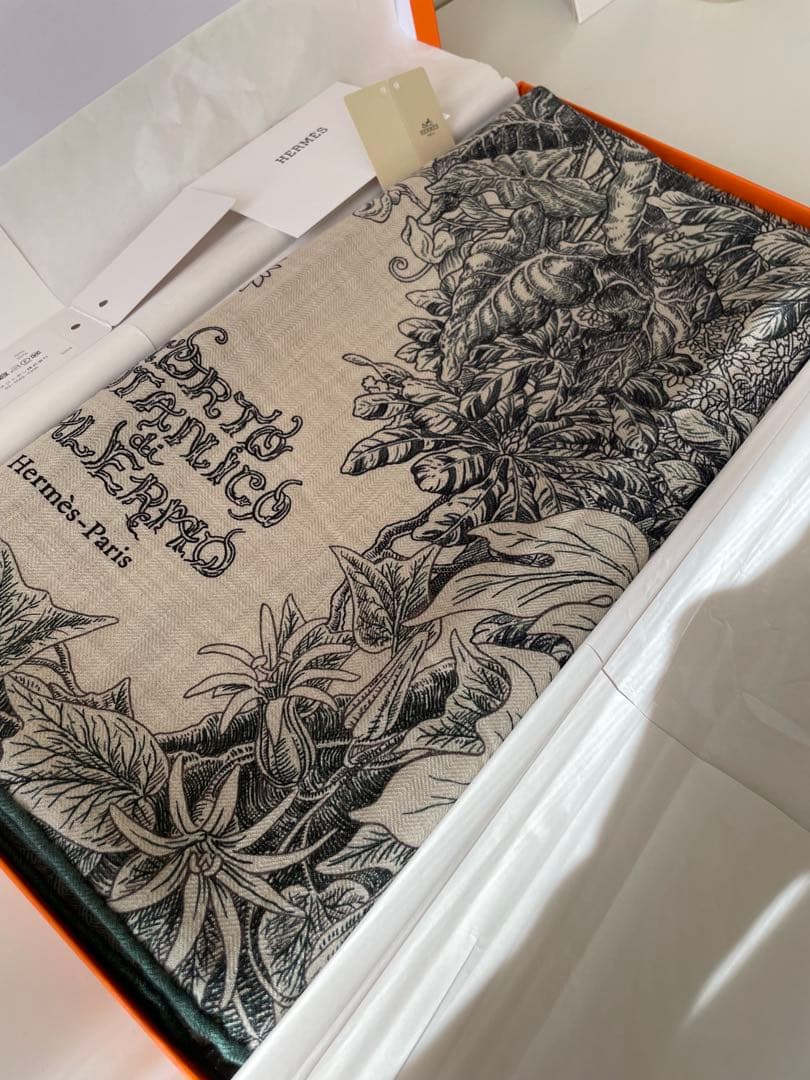 新品未使用カレジェアン カシミヤシルク 《パレルモの植物園にて》