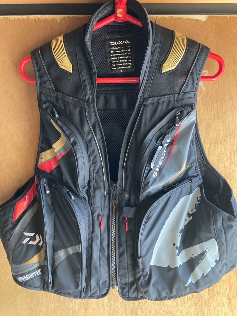 ダイワ鮎釣りベストLサイズ