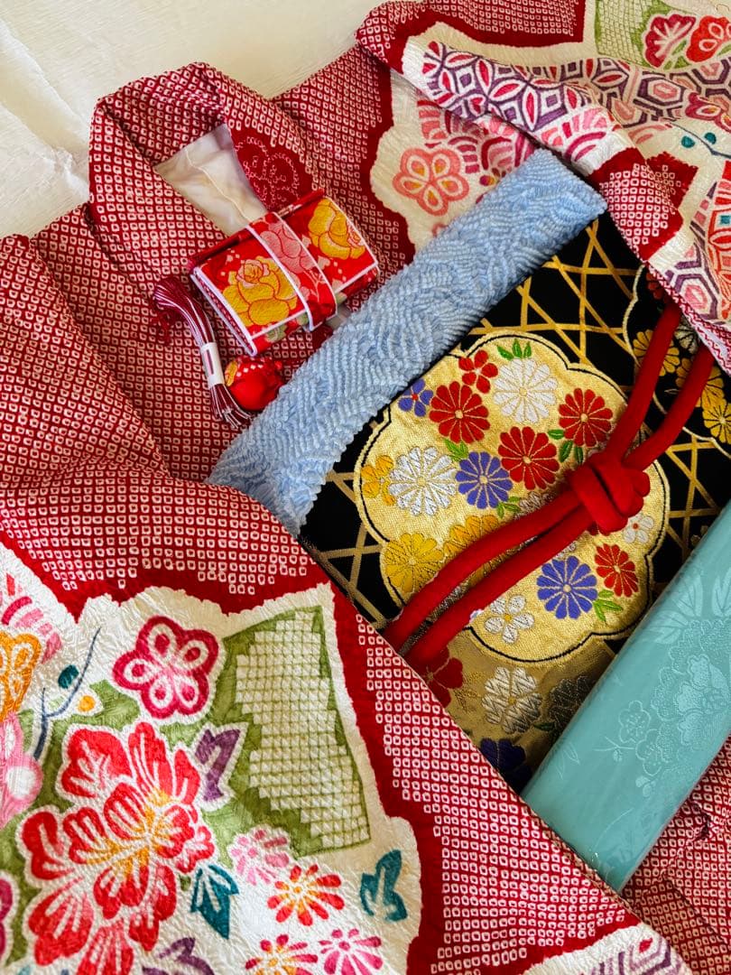 七五三に★正絹四つ身　濃ピンク色に暈し染め　花尽くし　手描き友禅　7歳着物セット