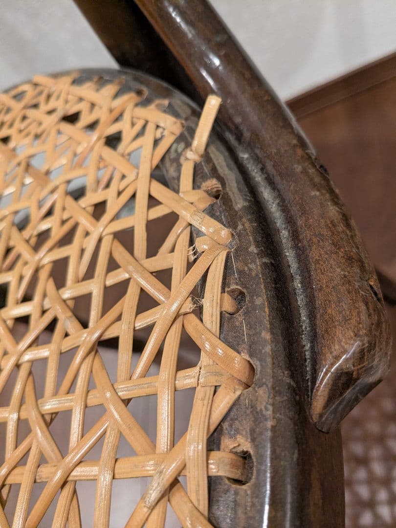 AIDEC　アンティークチェア　籐の椅子　曲げ木　ラタン