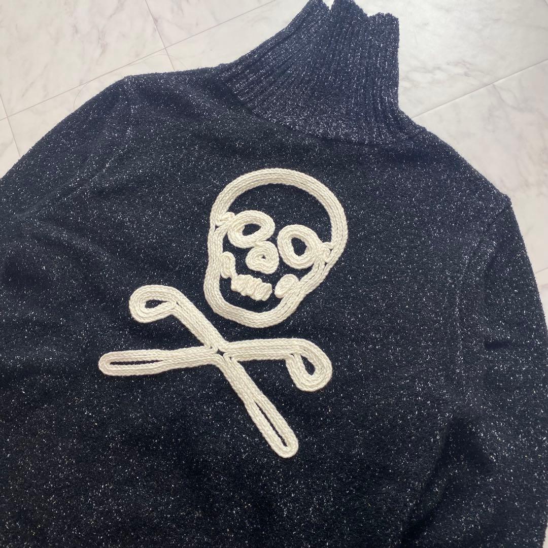 美品✨マークアンドロナ　スカル　刺繍ビッグロゴ　ハイネックニット　黒