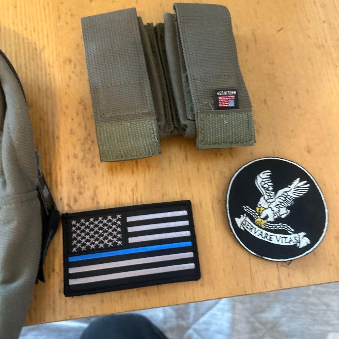 FLYEE プレートキャリア　FBI HRT SWAT