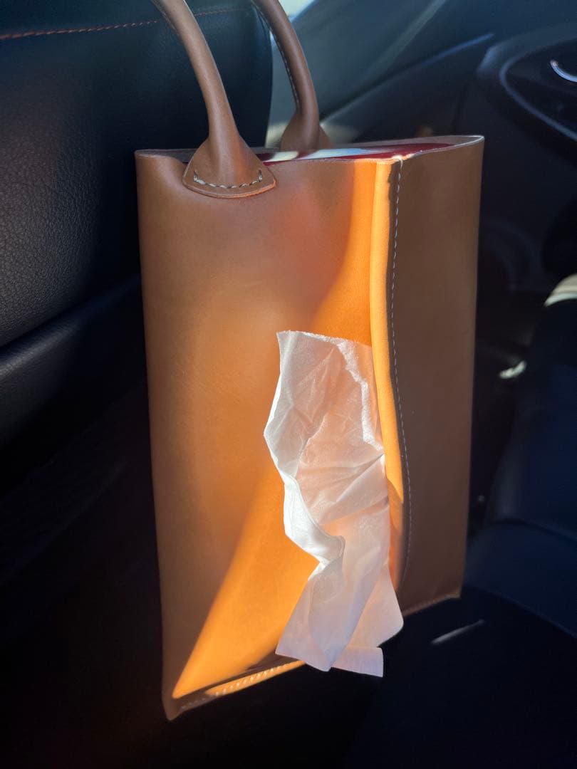 【レザーティッシュボックスカバー】イタリアンレザー ヘッドレスト装着可 キャメル