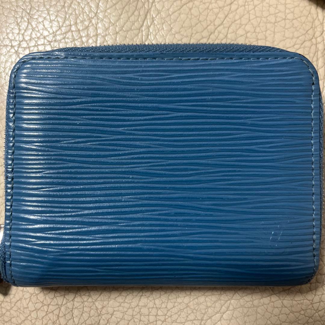 Louis Vuitton 青 ケース