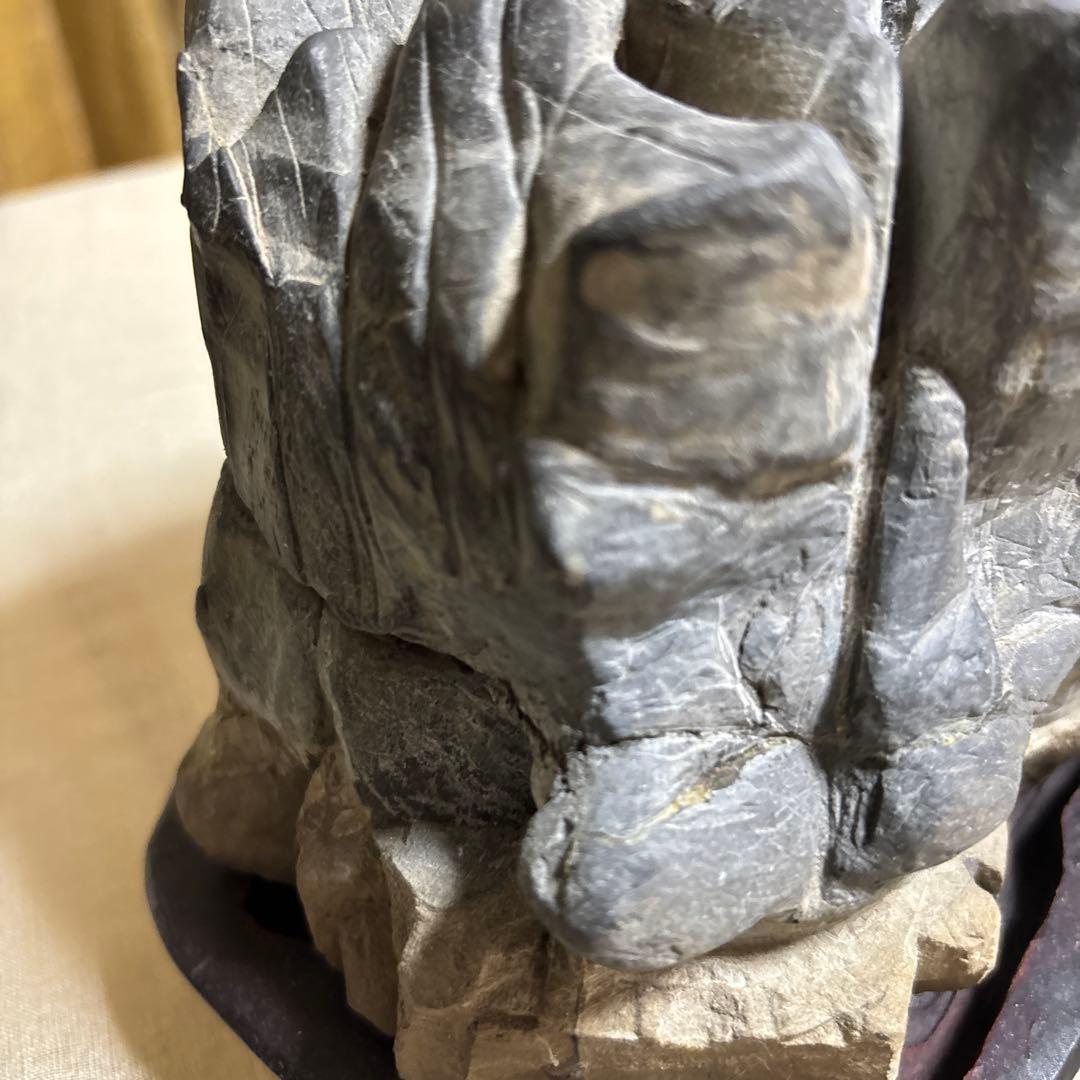 亀の形 水石 黒色 木製台座付き約3キロ