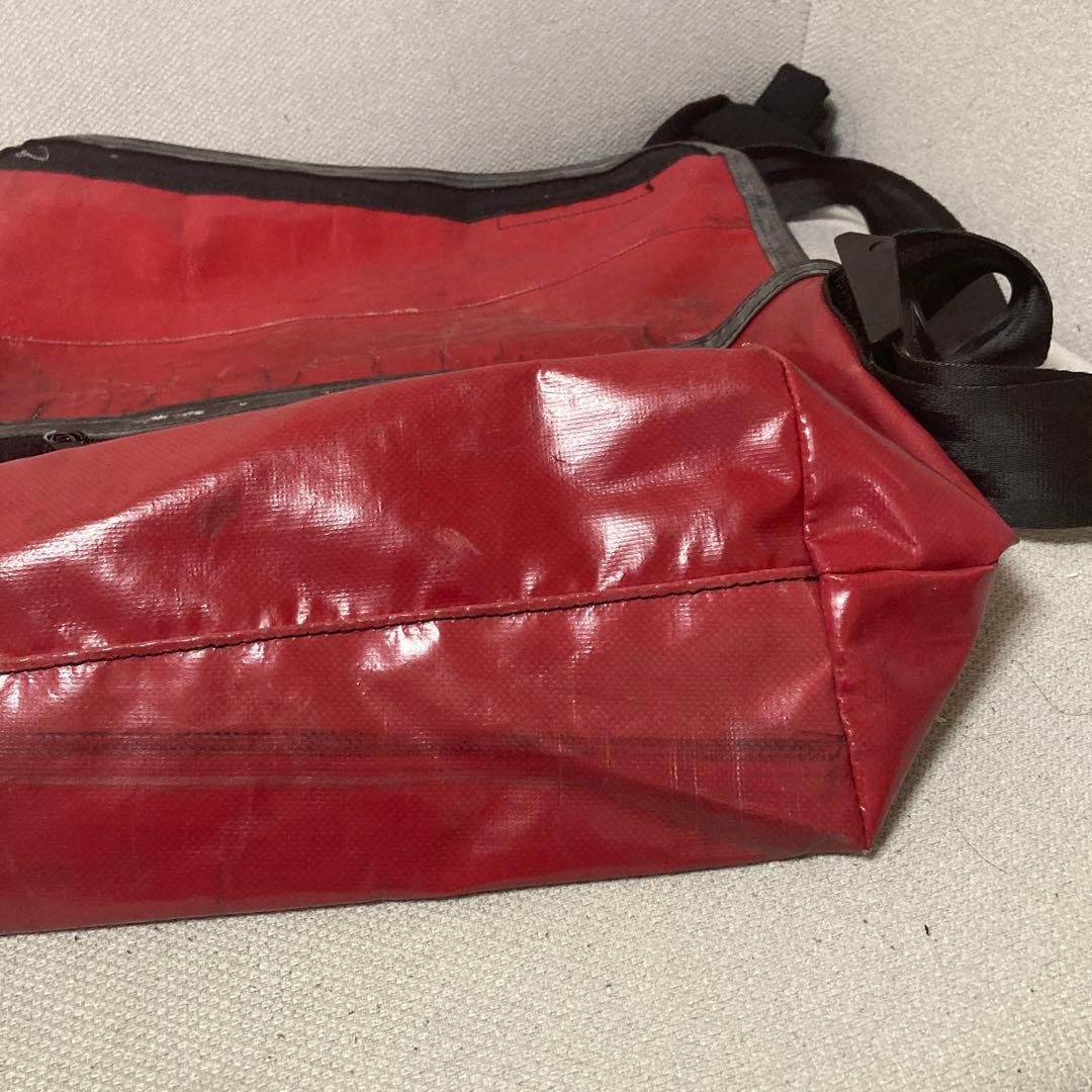 FREITAG メッセンジャーバッグ 赤