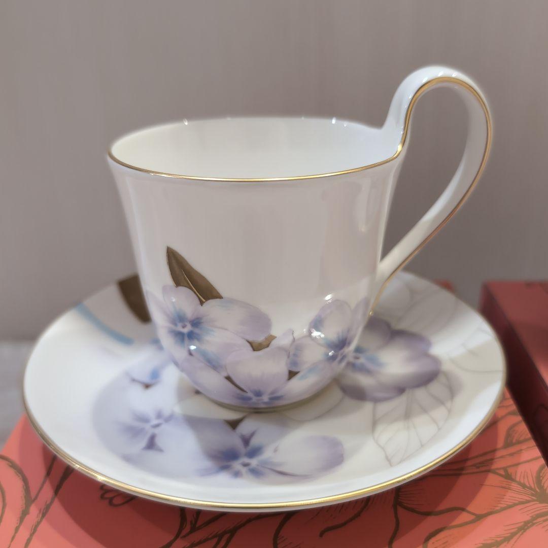 ロイヤルコペンハーゲン　フローラ　カップアンドソーサー