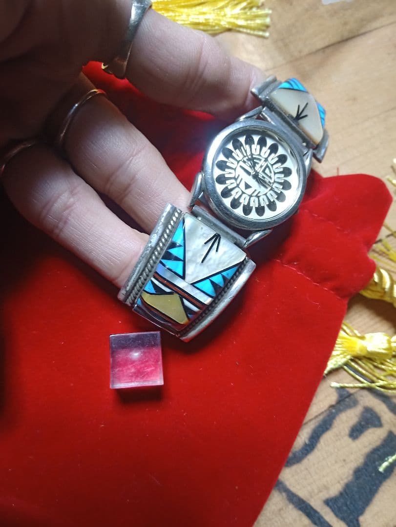 インディアンジュエリー　ズニ族　ターコイズ インレイ シルバーバングルウォッチ