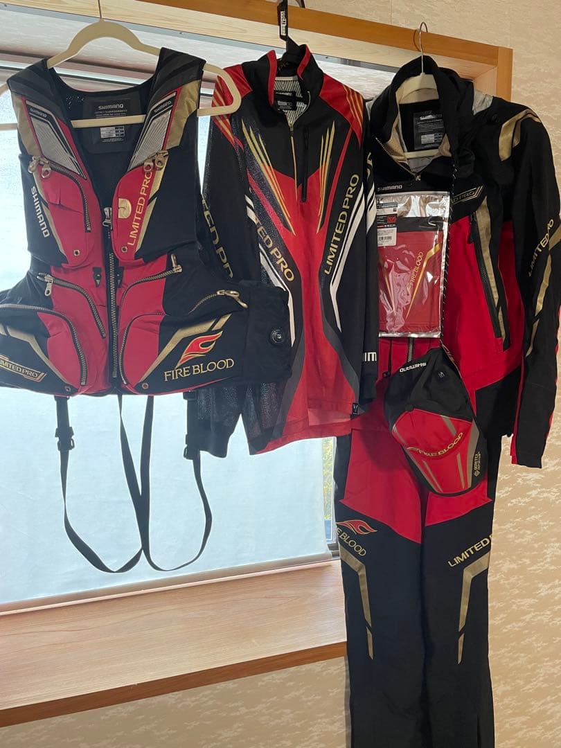 HIRO Y. シマノ　リミテッドプロ　フローティングベスト