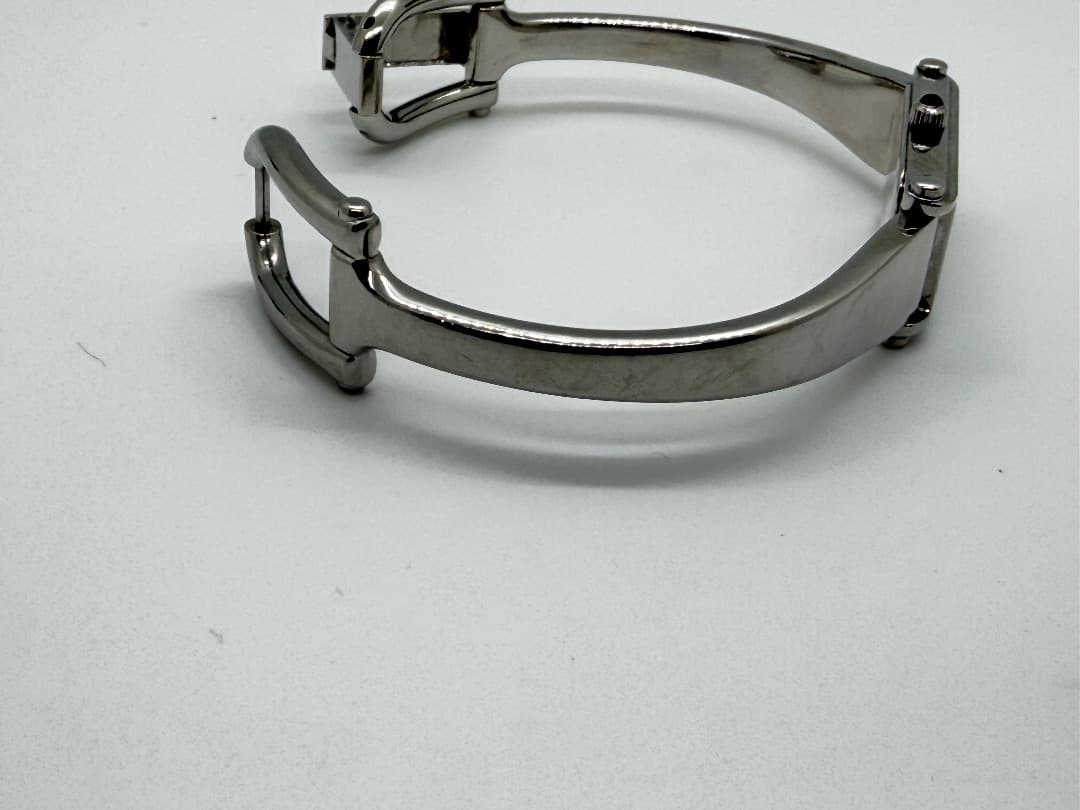 【保付・新品電池】グッチ GUCCI 1500L レディース腕時計 バングル