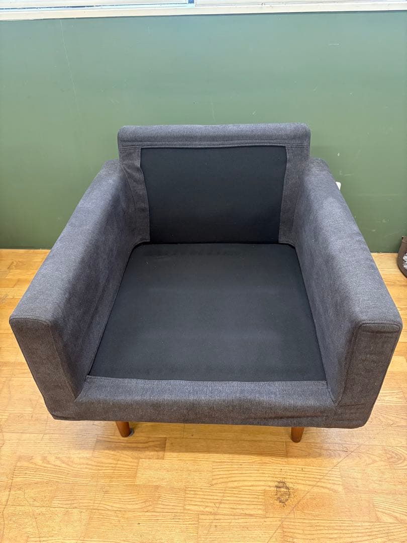 M090 ダークグレー 1人掛けソファ