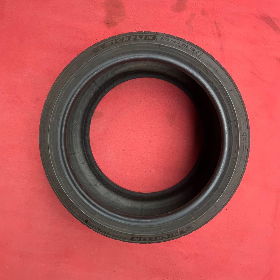 いももち専用です送料込22年式235/40ZR18ミシュランPILOTスポーツ4