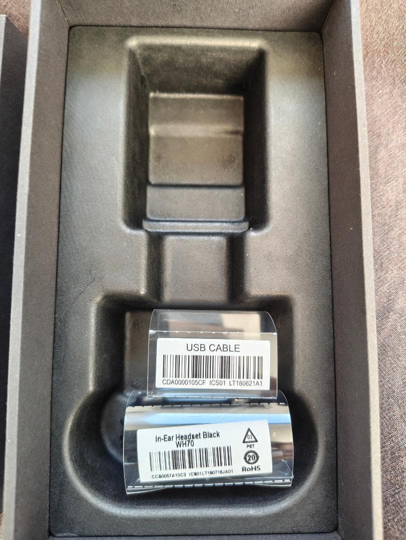 【美品】BlackBerry KEY2 64GB/6GB シルバー SIMフリー