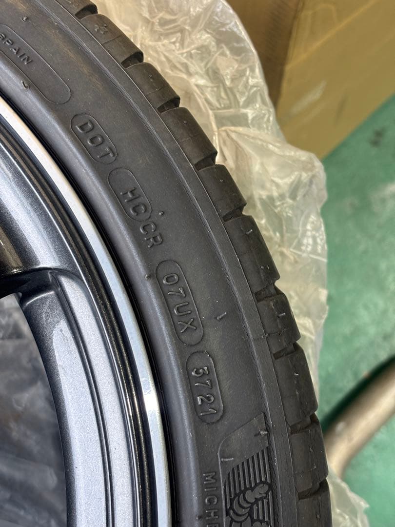 アドバンレーシングTC‐4　１８インチ　8J 4本セット　ミシュラン2021年製