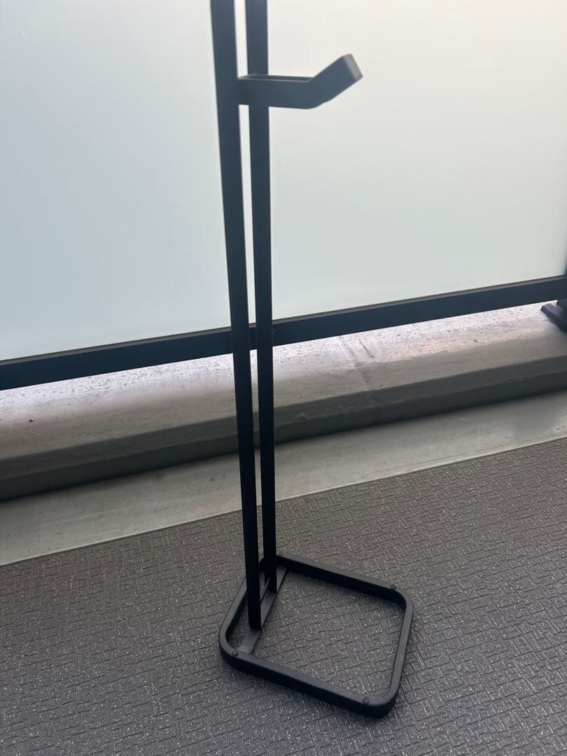 ストライダー＋スタンド＋ヘルメット３点セット