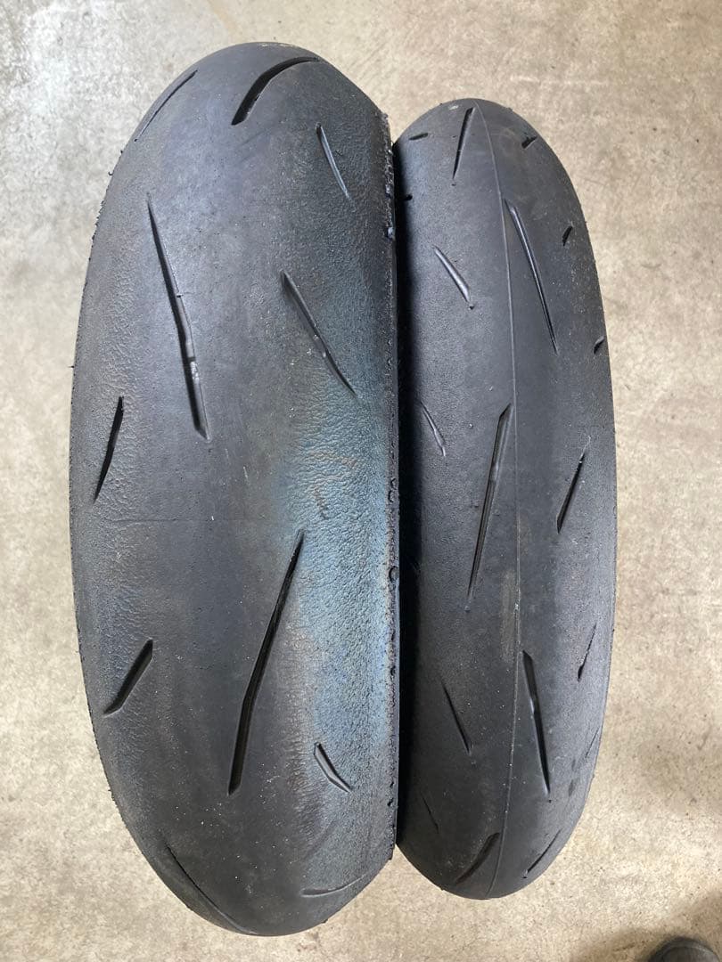 中古　ダンロップ　α13 sp H 前後　2023製　110/150-