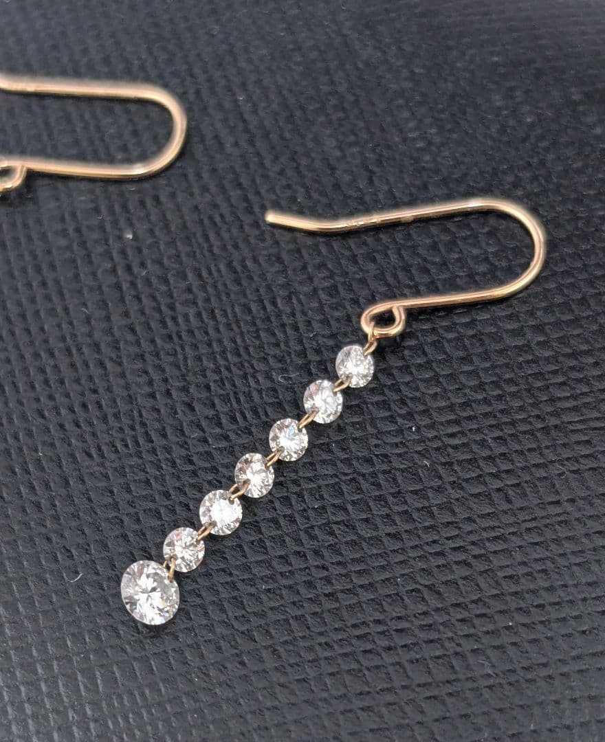 K18PG レーザーホール ダイヤモンドピアス 0.74ct