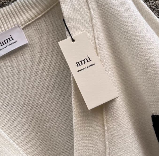 AMI PARIS ニットセーター ハート刺繍 男女兼用