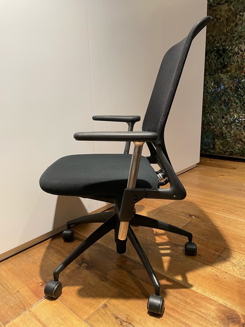 ヴィトラ　AMチェア　ブラック　オフィスチェア