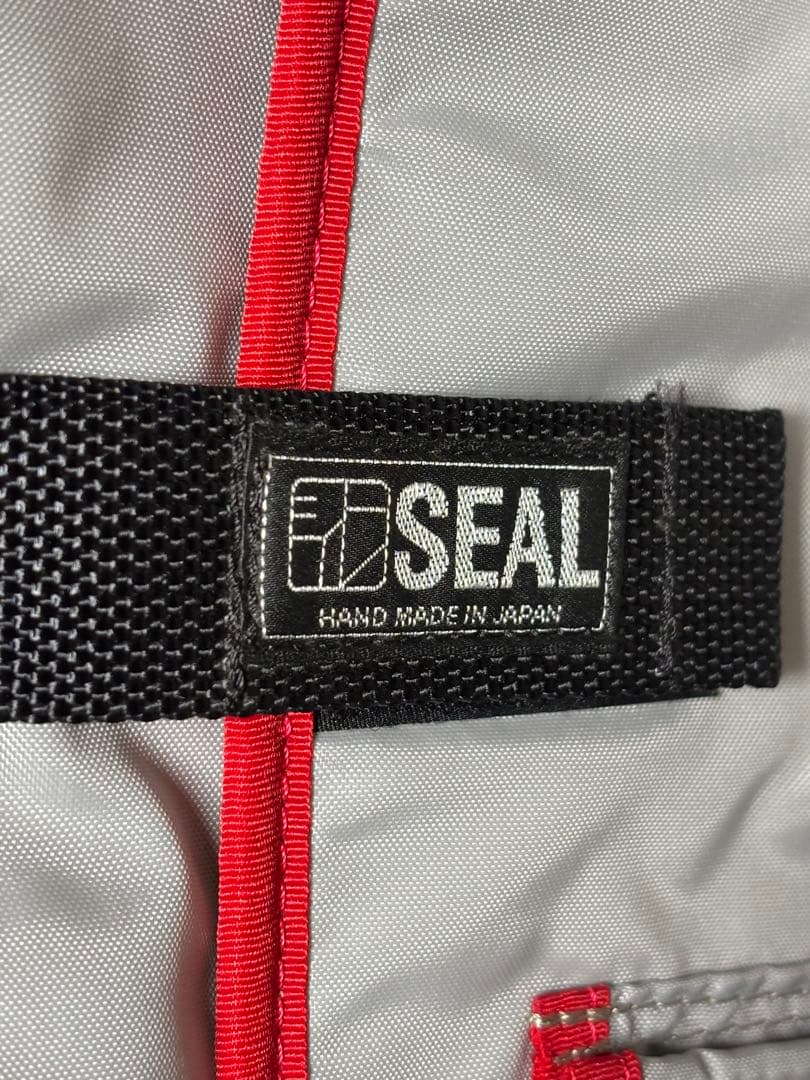 ⭐️値下げ　SEAL モバイラーズボディバッグ　レッド×グレー