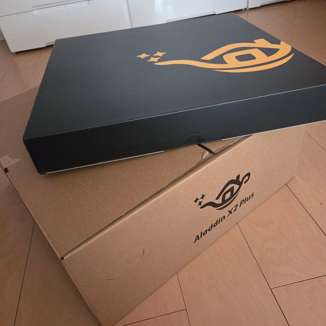【美品・箱付】Aladdin X2 Plus プロジェクター