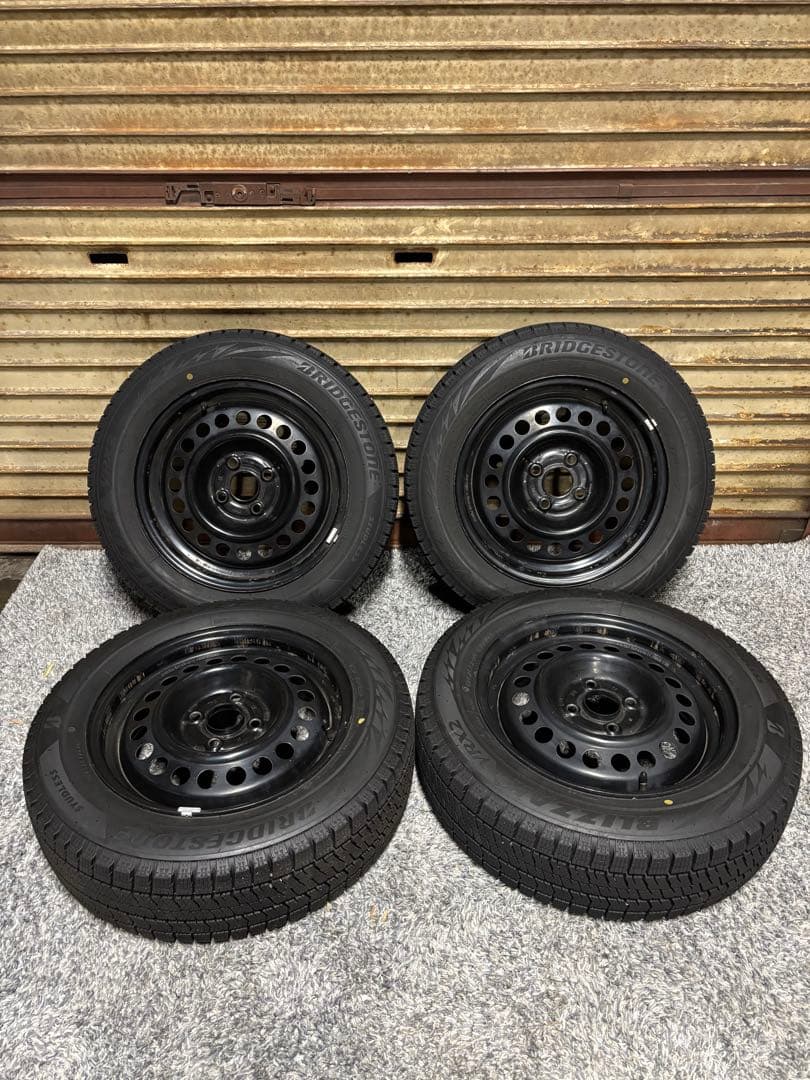 ブリザック VRX2 スタッドレス 鉄ホイール 175/65R15 2022年
