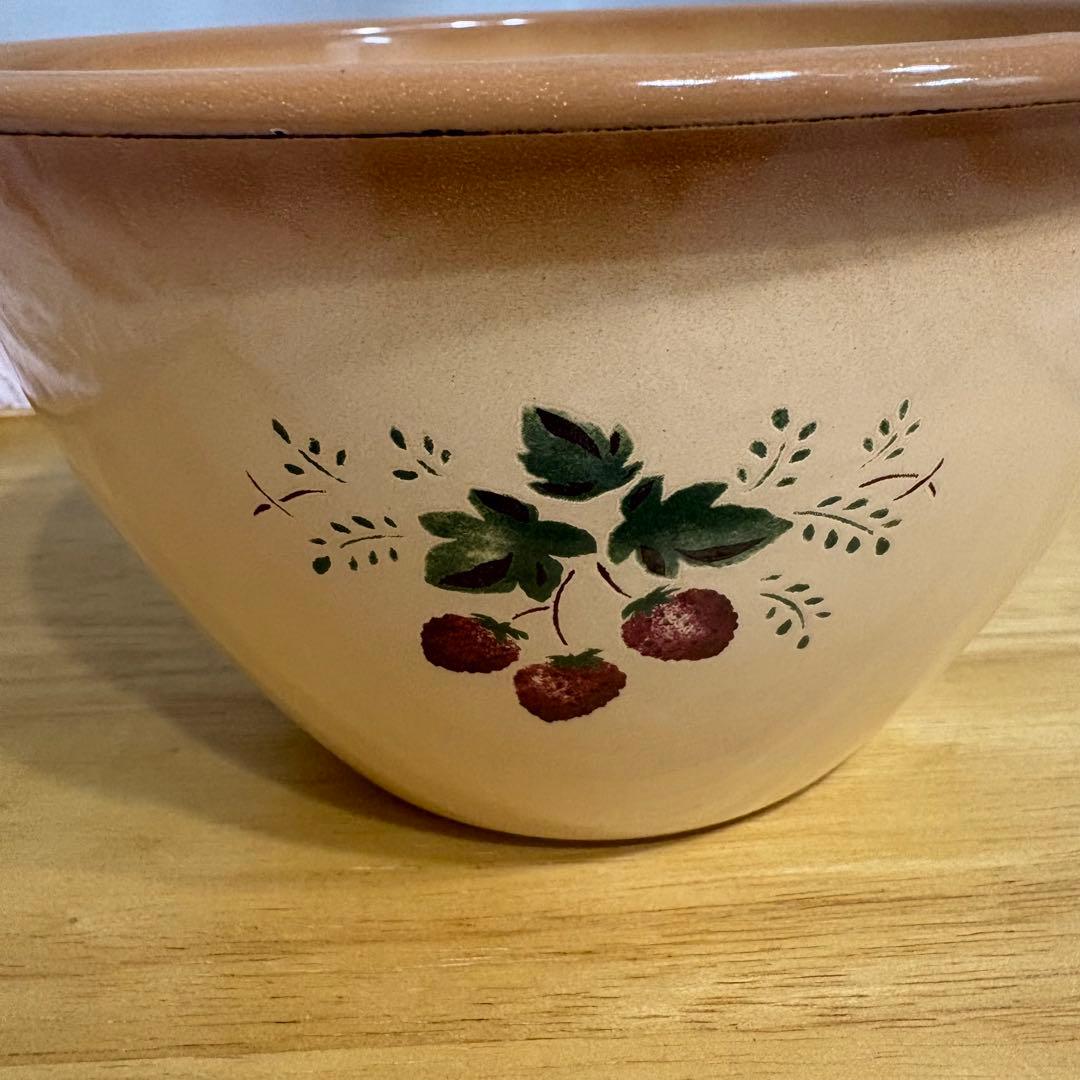 イマン　imane いちご　ストロベリー　アンティーク　レトロ　ホーローボウル