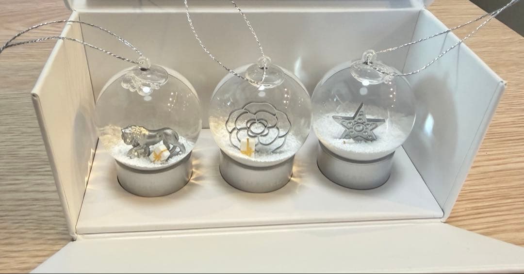 CHANEL スノードーム　オーナメント