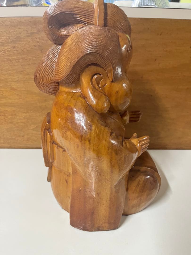 木彫り お福さん　高さ約27.5cm 横幅あり 福相 縁起物 置物　【匿名配送