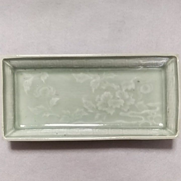 初期伊万里　初期伊万里皿　初期伊万里青磁牡丹文長皿　古伊万里　古伊万里皿