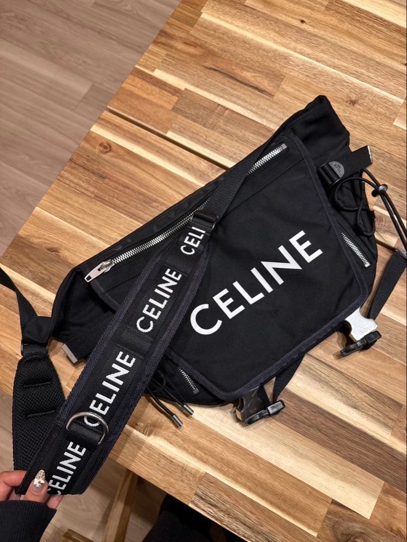 CELINE ブラック メッセンジャーバッグ