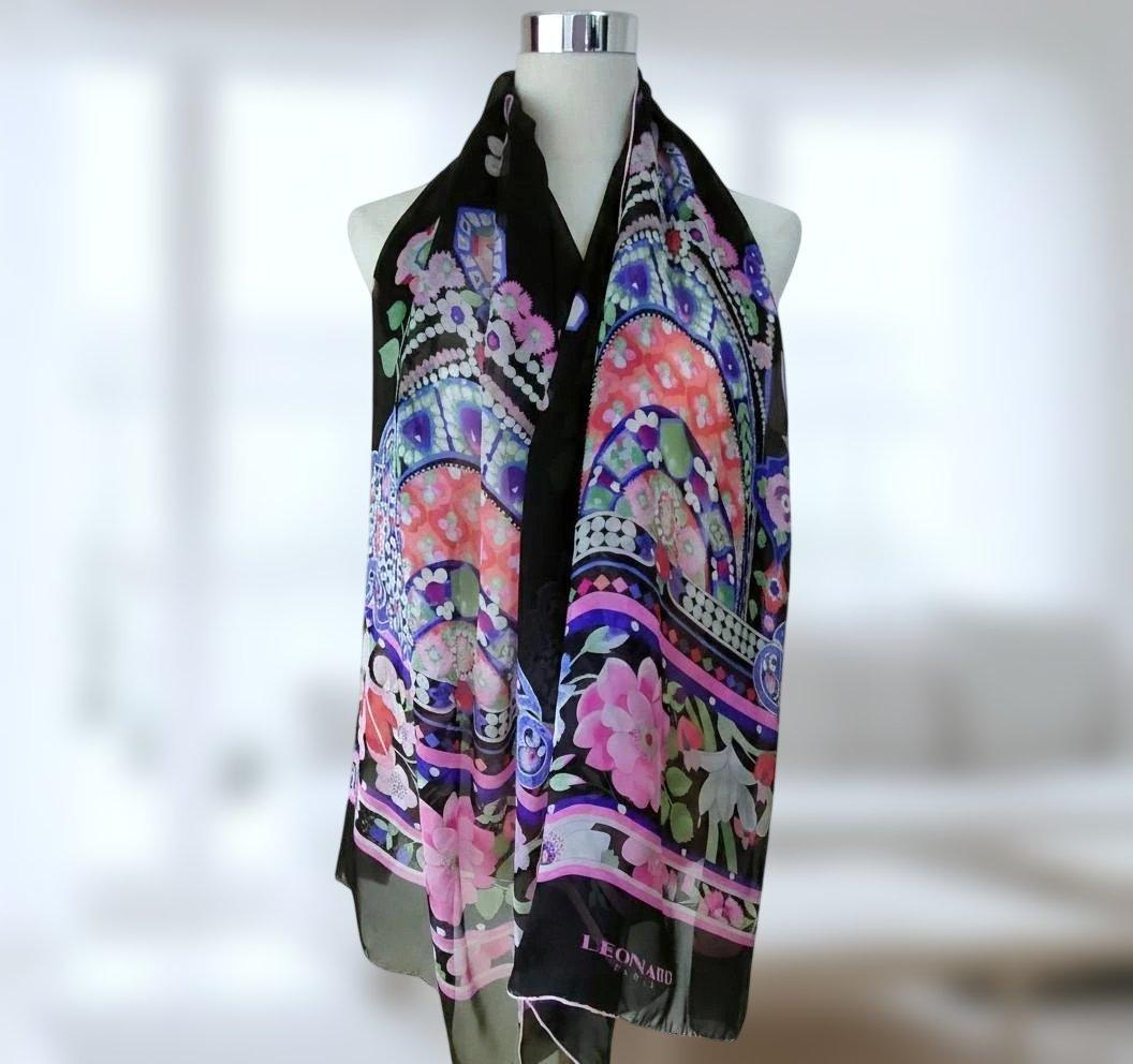 ピンク と 黒　華やかな花柄　美品 レオナール ストール スカーフ