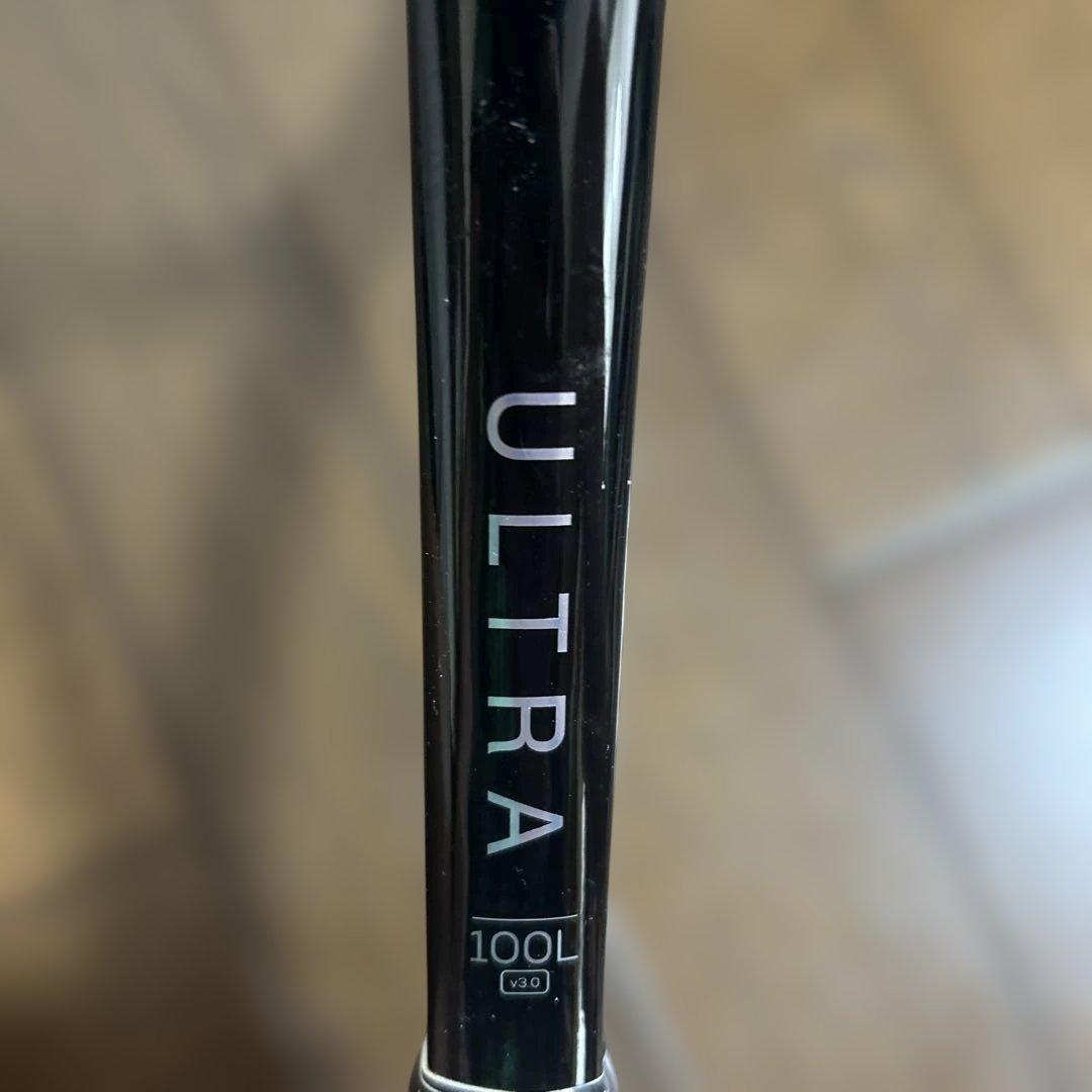ウィルソン ULTRA 100L V3.0 テニスラケット