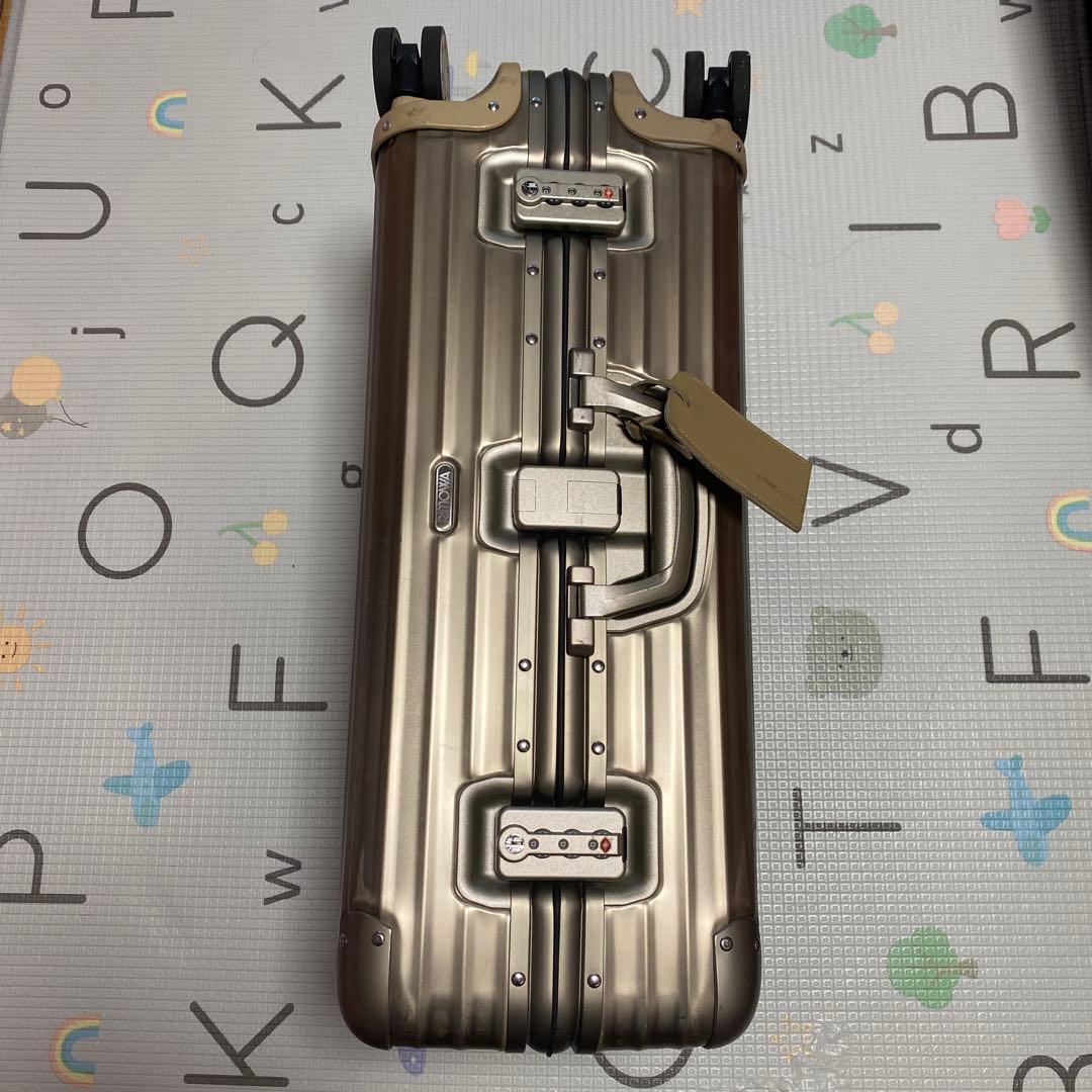 【最終値下げ】リモワ トパーズ チタニウム 64L 4輪 TSAロック チェック