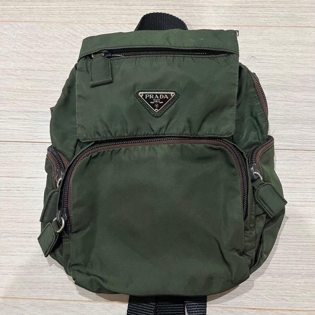 PRADA オリーブグリーン バックパック ミニリュック