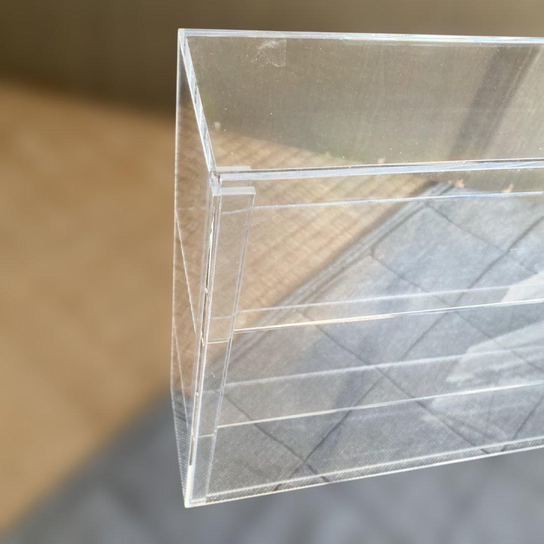 【新品】アクリルコレクションボックス 、スライド引き戸付き