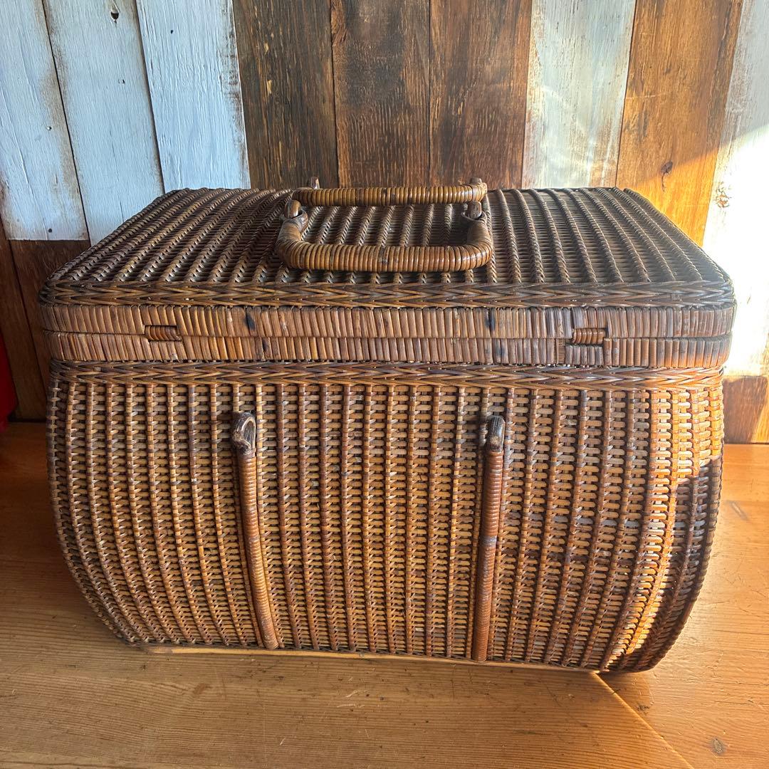 ラタン 蓋付きバスケット