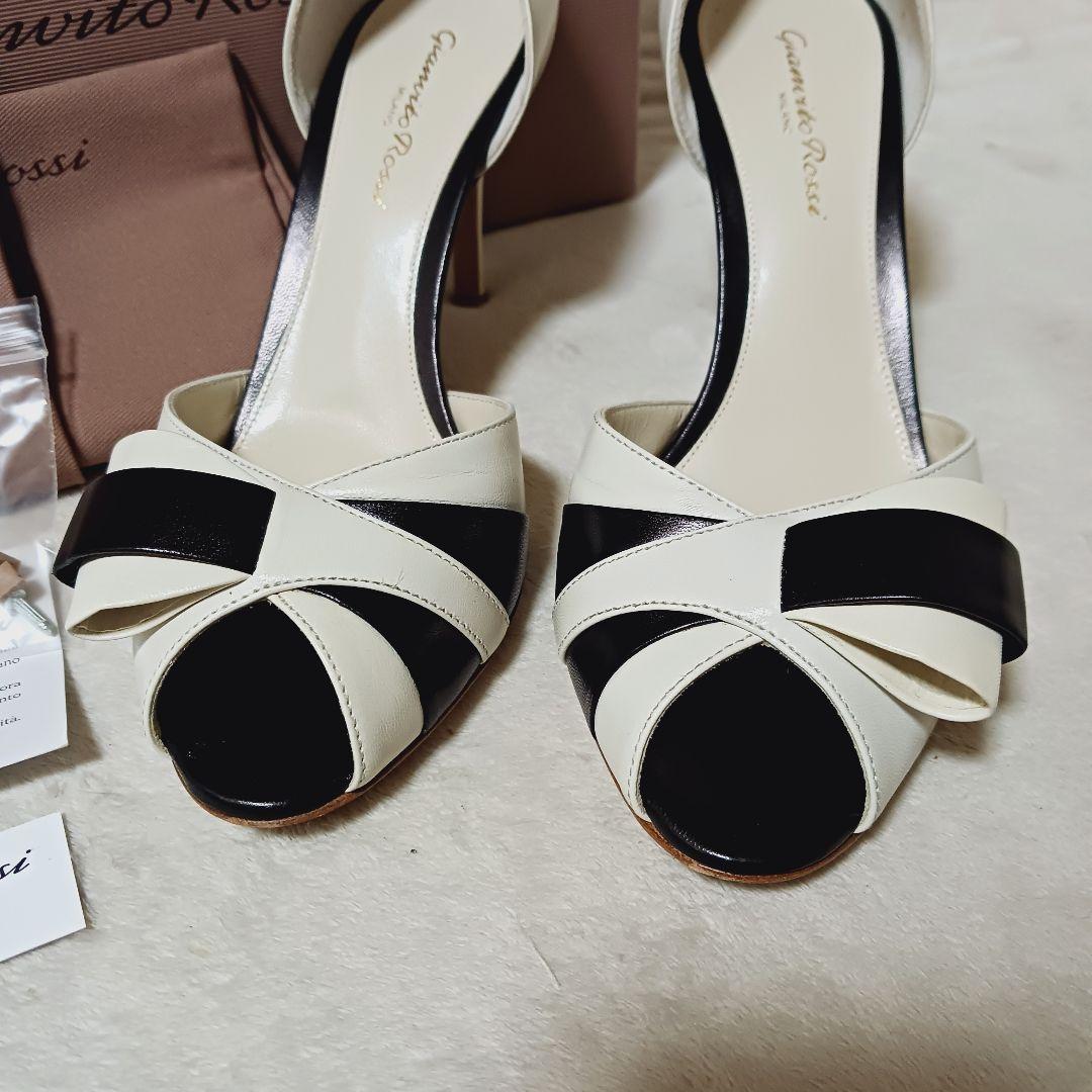 ジャンヴィトロッシ（Gianvito Rossi）パンプス　ドーセースタイル