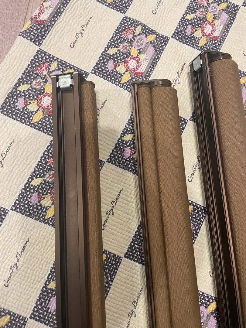 アルミ製ブラウン縦型ブラインド