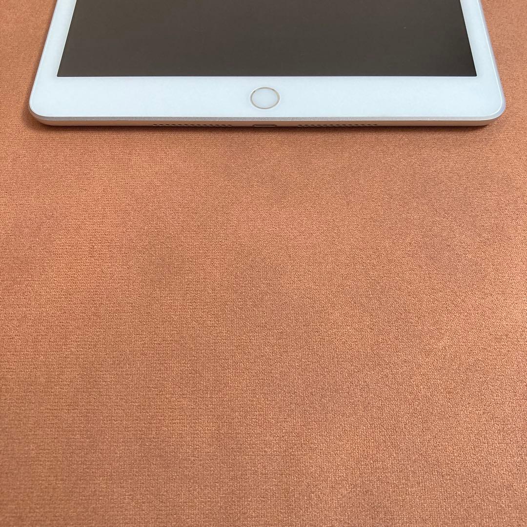 555【早い者勝ち】iPad8 第8世代 32GB SIMフリー☆
