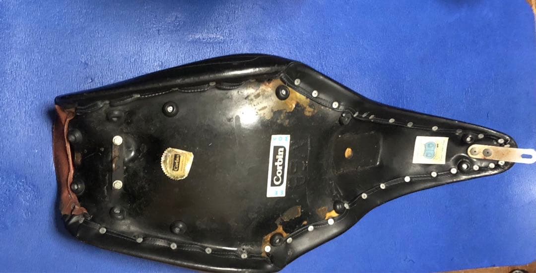 ホンダ　ワルキューレ　本革　コルビンシート　バックレフト取り付け穴付き