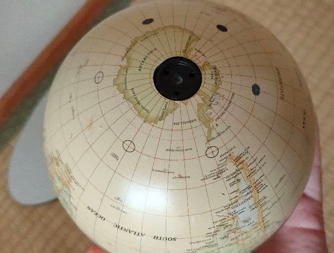 激レア 自動で回る地球儀