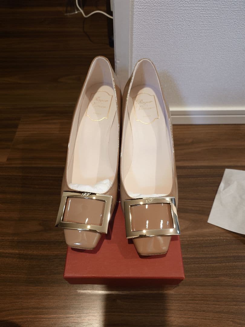 【未使用】Roger Vivier ロジェ ヴィヴィエ　パンプス　38