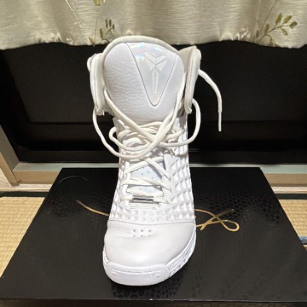 Nike Kobe 3 Protro \"Halo\" バスケットボールシューズ