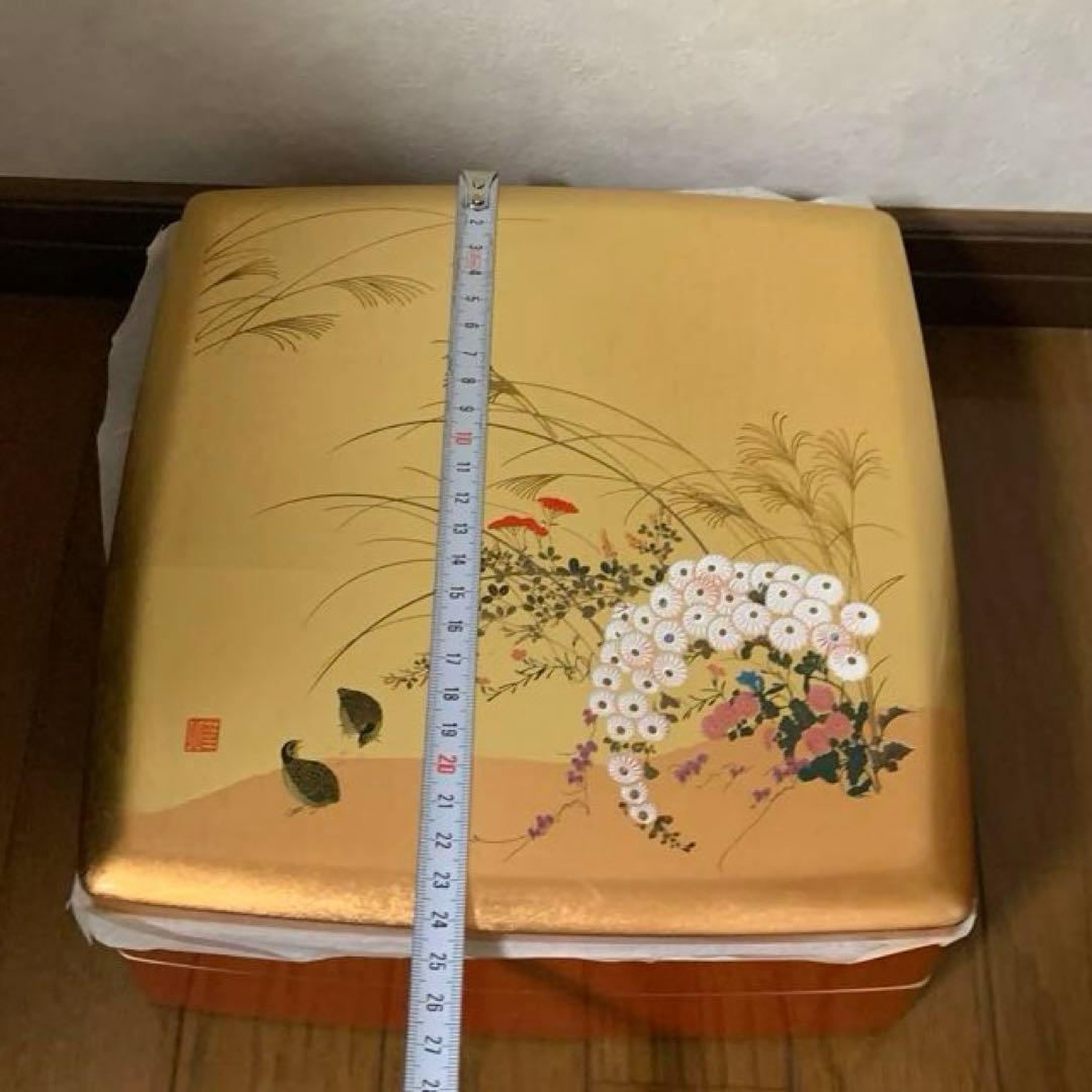 金色の重箱 花柄 漆器 高さ約10cm縦横24cm
