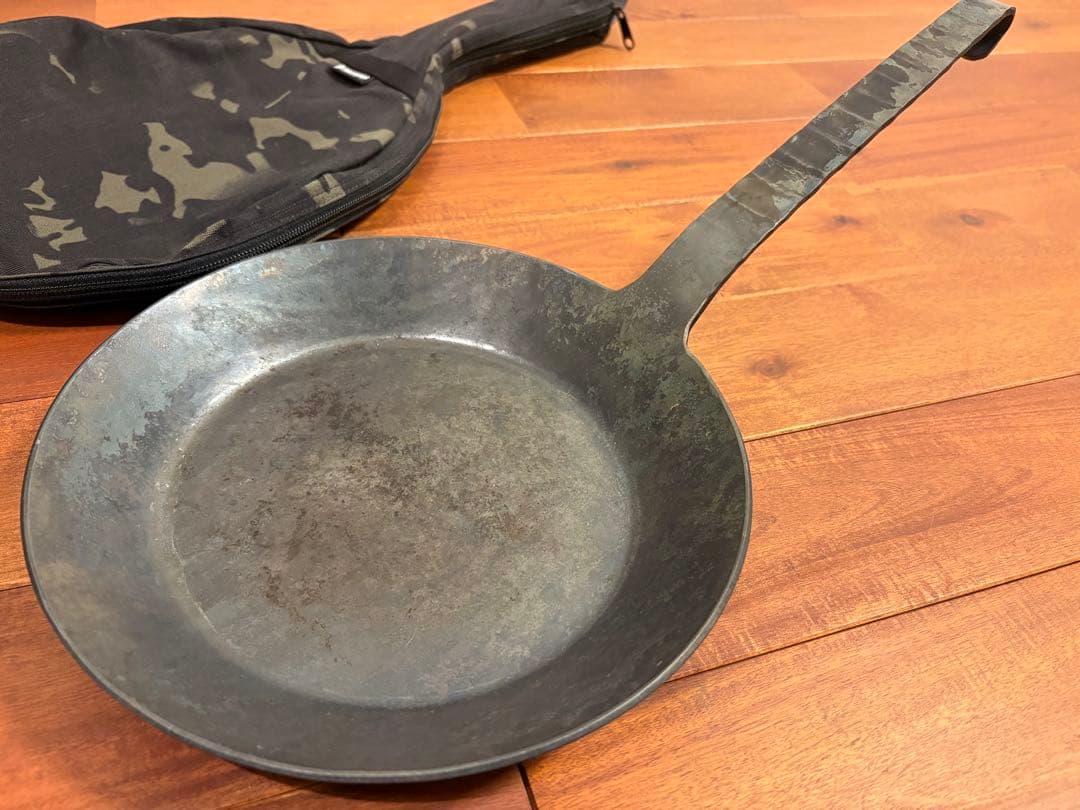 【美品 】turk 24cm クラシックフライパン　ケースセット