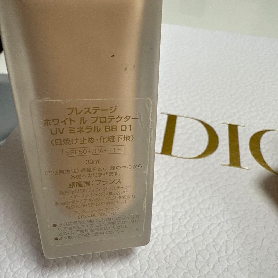 Dior Prestige リキッドファンデーション プレステージ　BB 01
