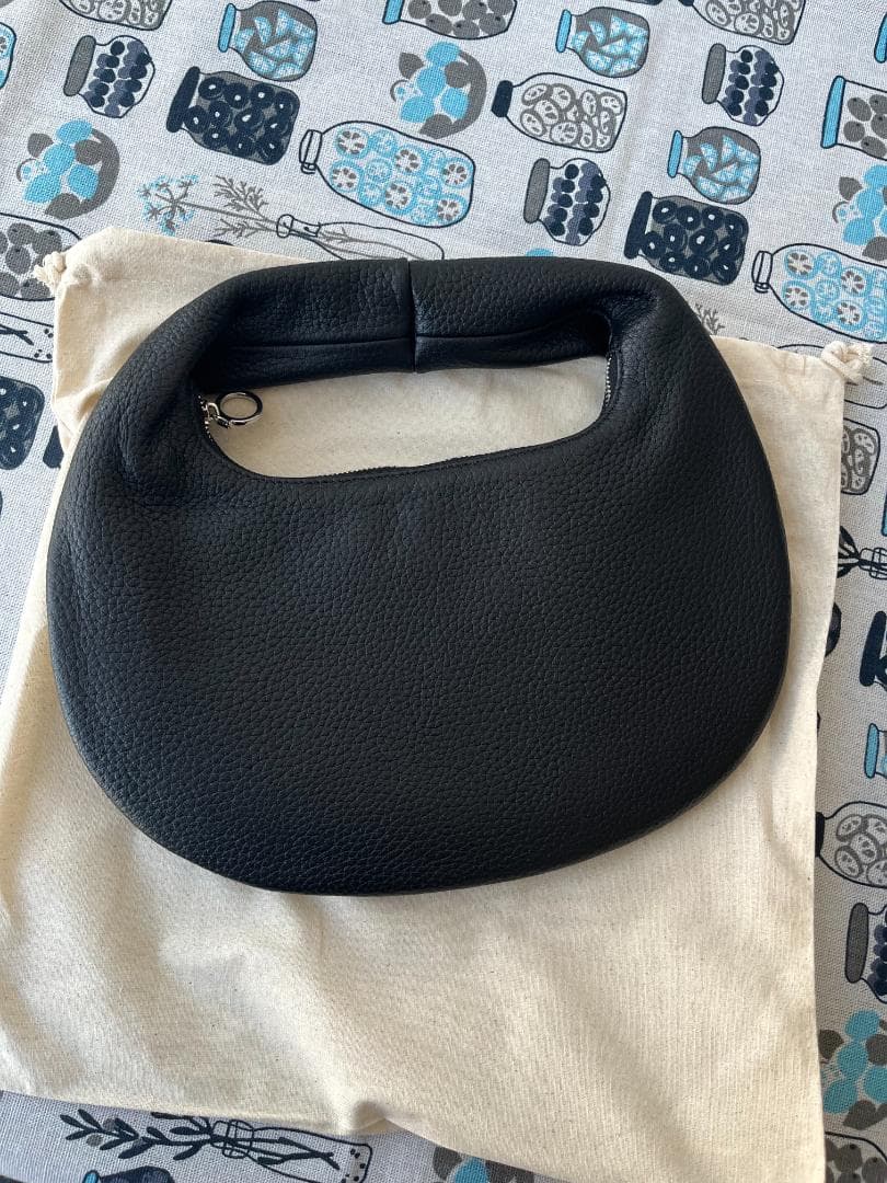 Aeta ROUND ONE SHOULDER：M